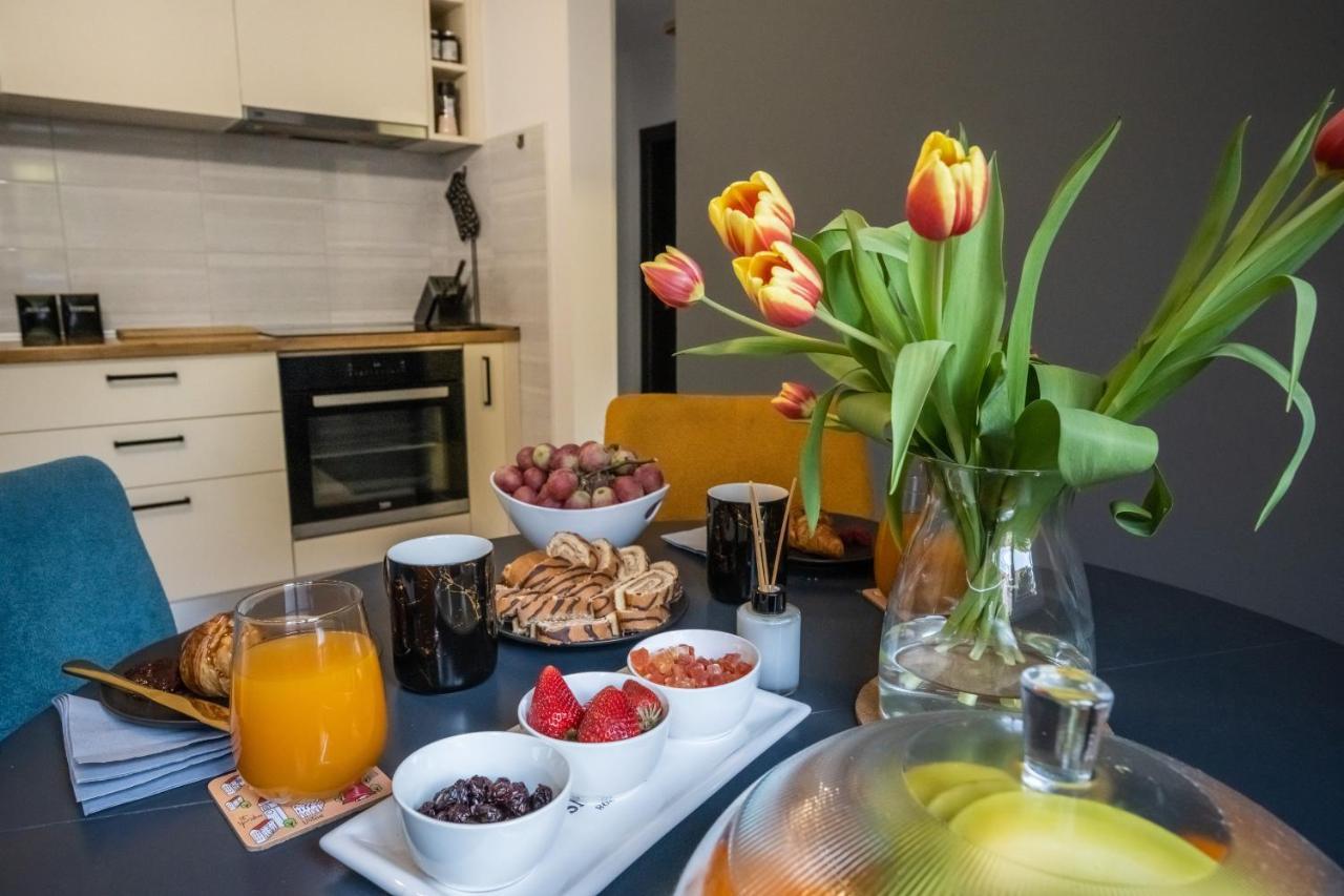 Hedonist Apartment シベニク エクステリア 写真