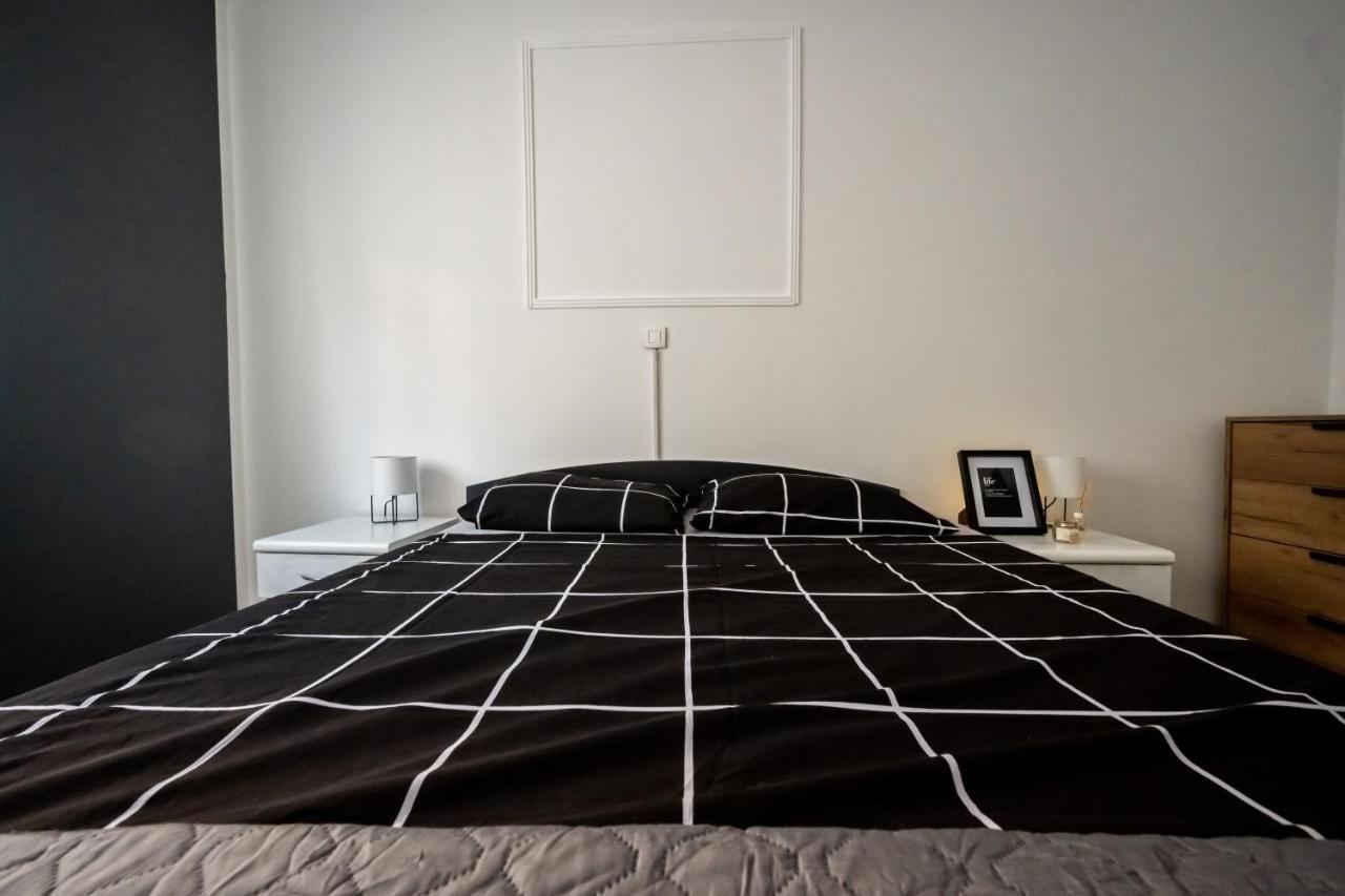 Hedonist Apartment シベニク エクステリア 写真